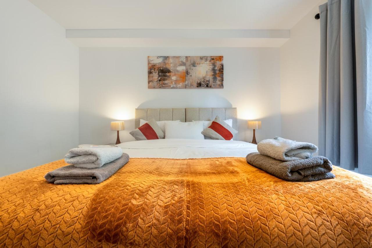 Ashview 6 - Heathrow - Windsor - Free Parking Διαμέρισμα Staines-upon-Thames Εξωτερικό φωτογραφία